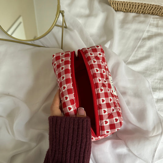 Kosmetyczka-kuferek - "Red Heart"