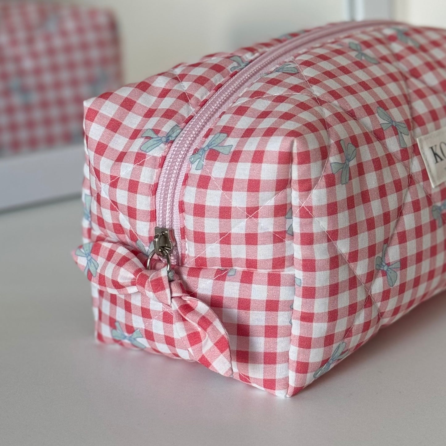 Kosmetyczka-kuferek - "Red&Ribbon"