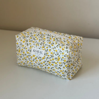 Kosmetyczka-kuferek - "Yellow Flowers"