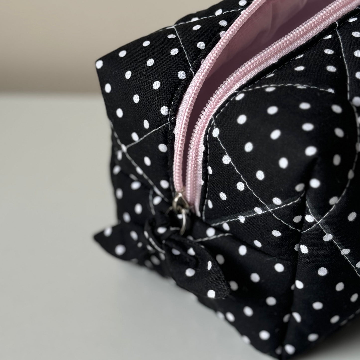Kosmetyczka-kuferek - “Polka dot”
