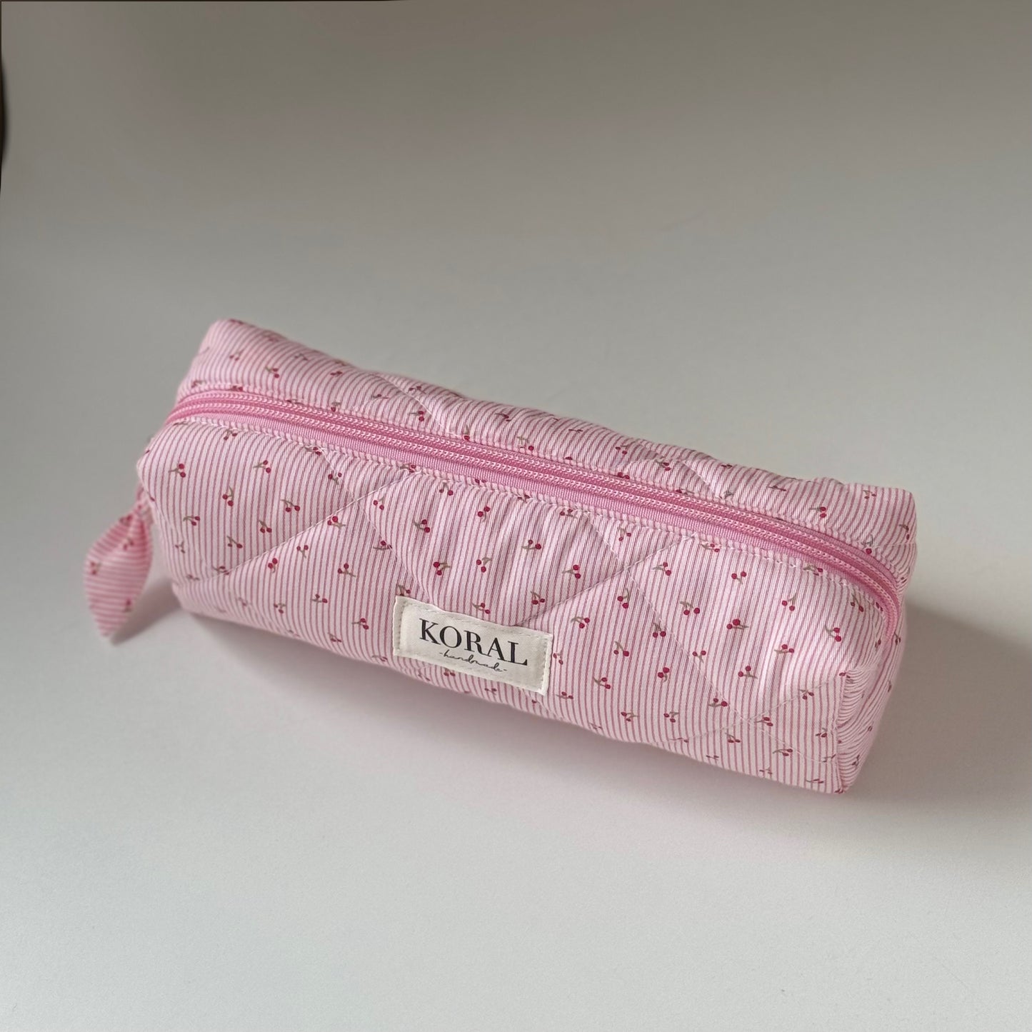 Piórnik - "Pink Cherry"