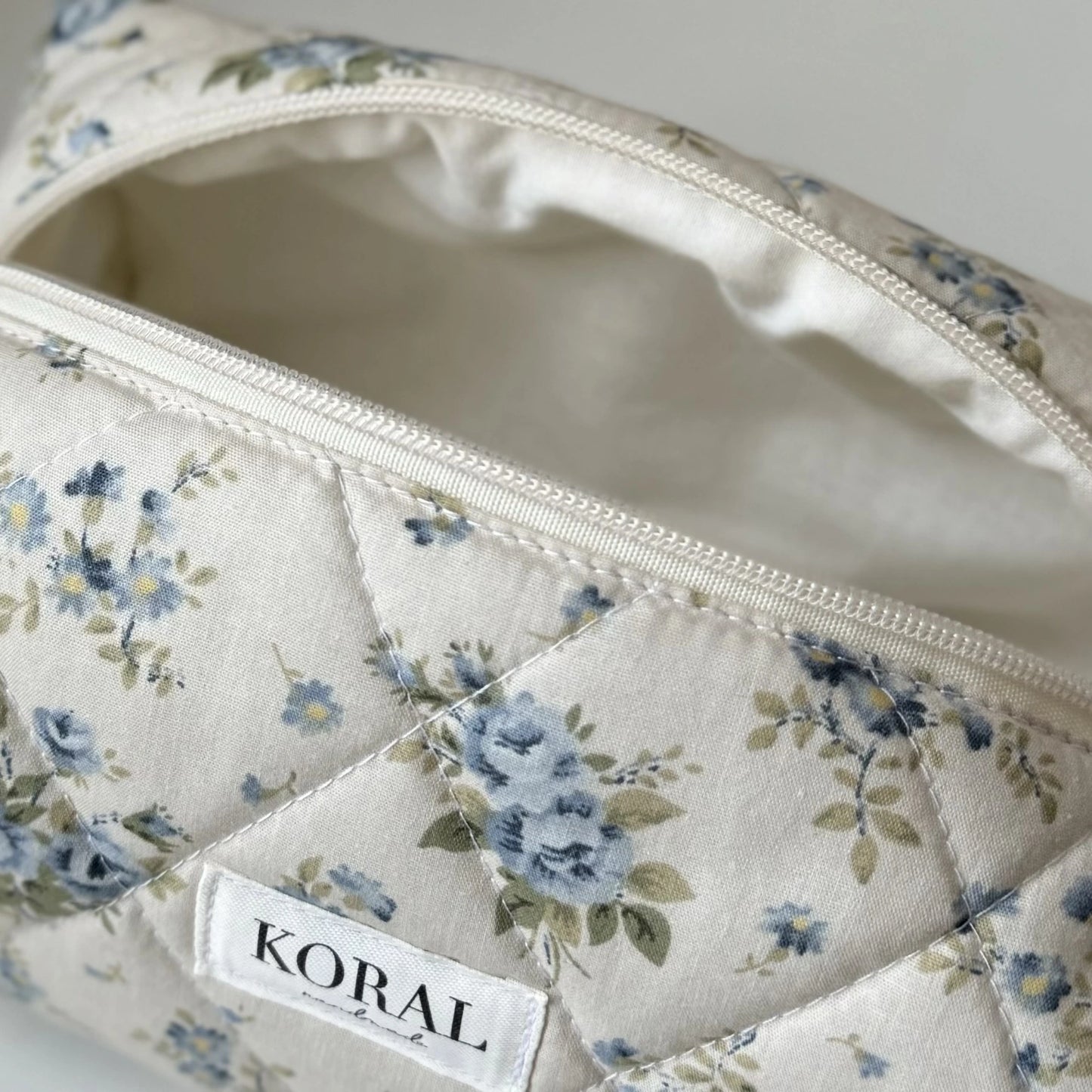Kosmetyczka-kuferek – "Blue Vintage"