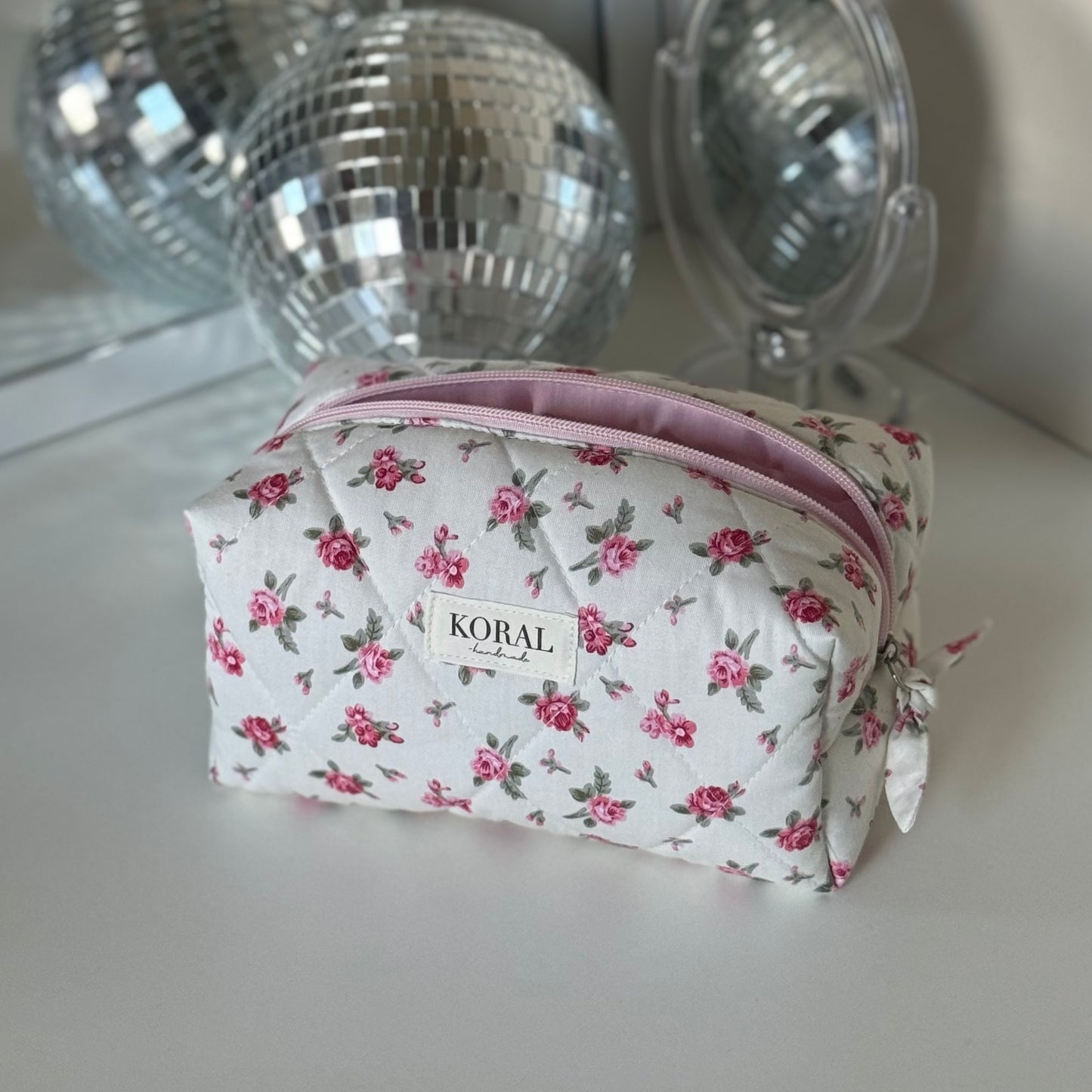 Kosmetyczka-kuferek - "Rose"