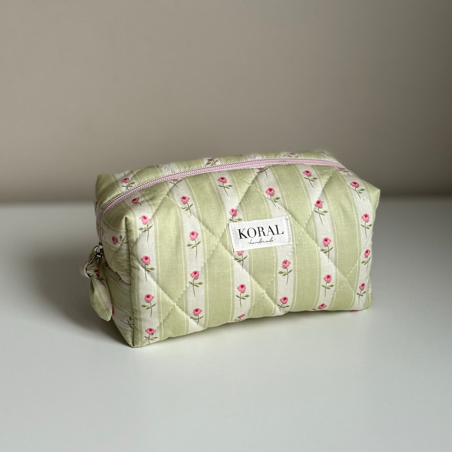 Kosmetyczka-kuferek - "Soft Green"