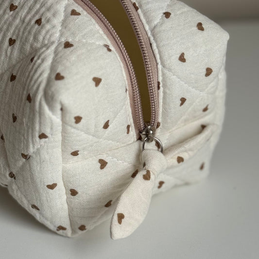 Kosmetyczka-kuferek - "Hearts"