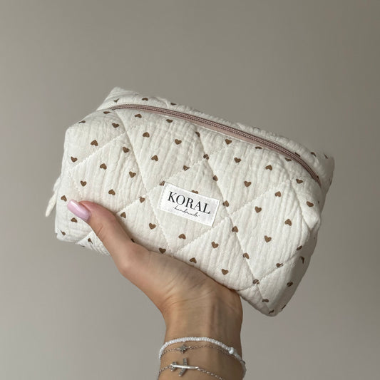 Kosmetyczka-kuferek - "Hearts"